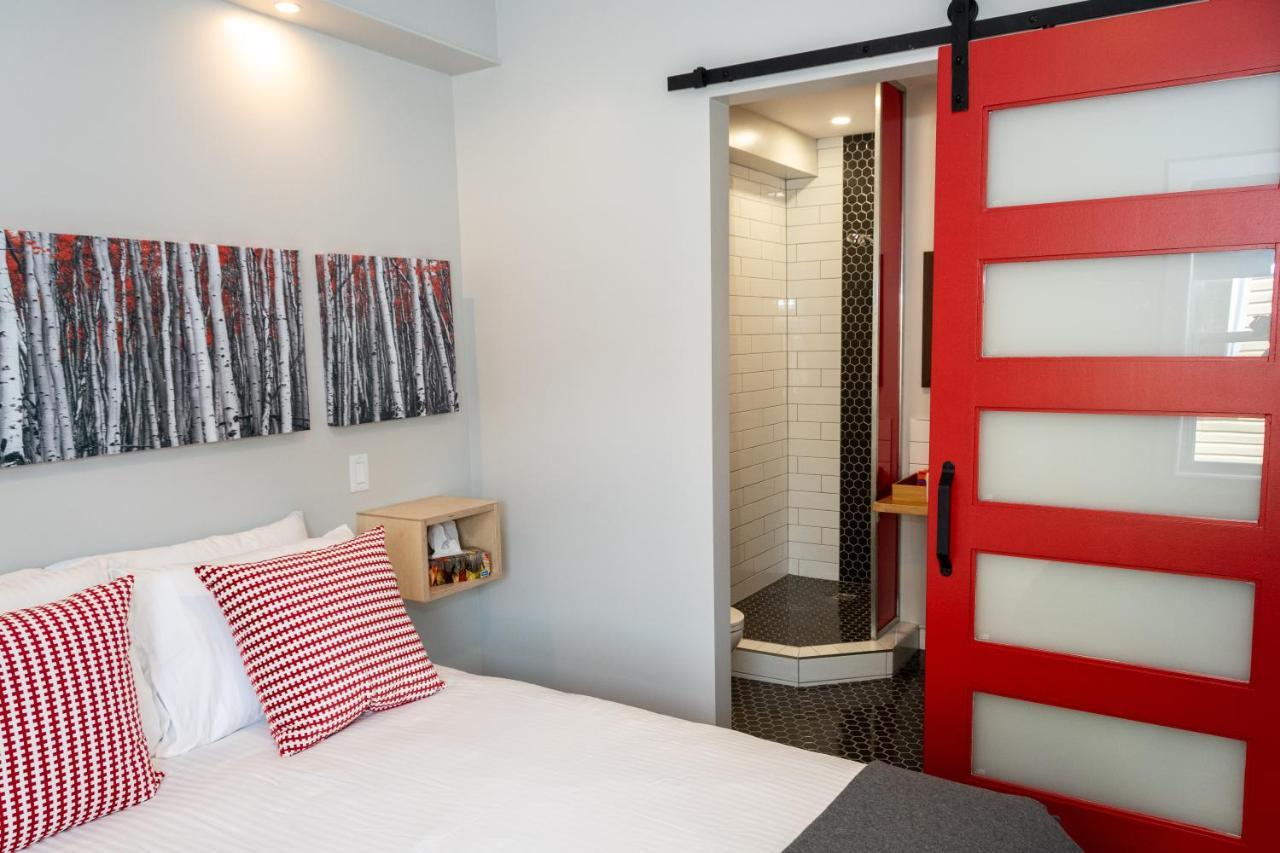 Morel Executive Suites Эдмундстон Экстерьер фото