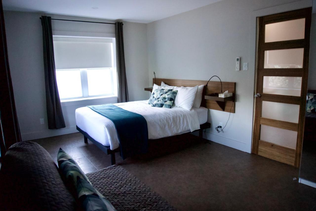 Morel Executive Suites Эдмундстон Экстерьер фото