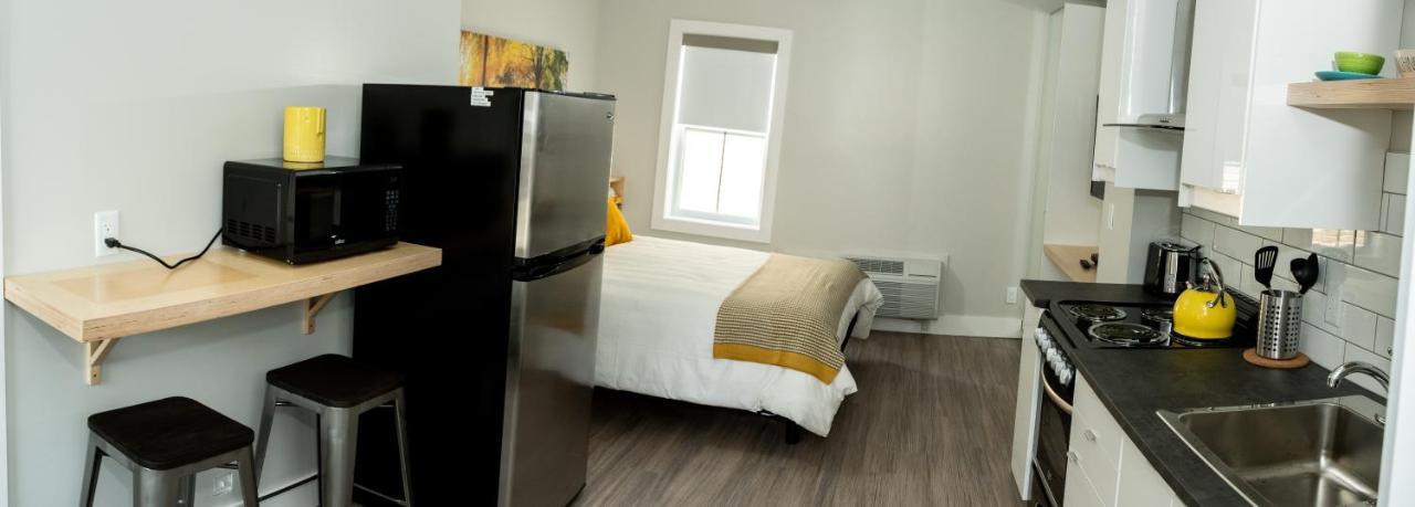 Morel Executive Suites Эдмундстон Экстерьер фото