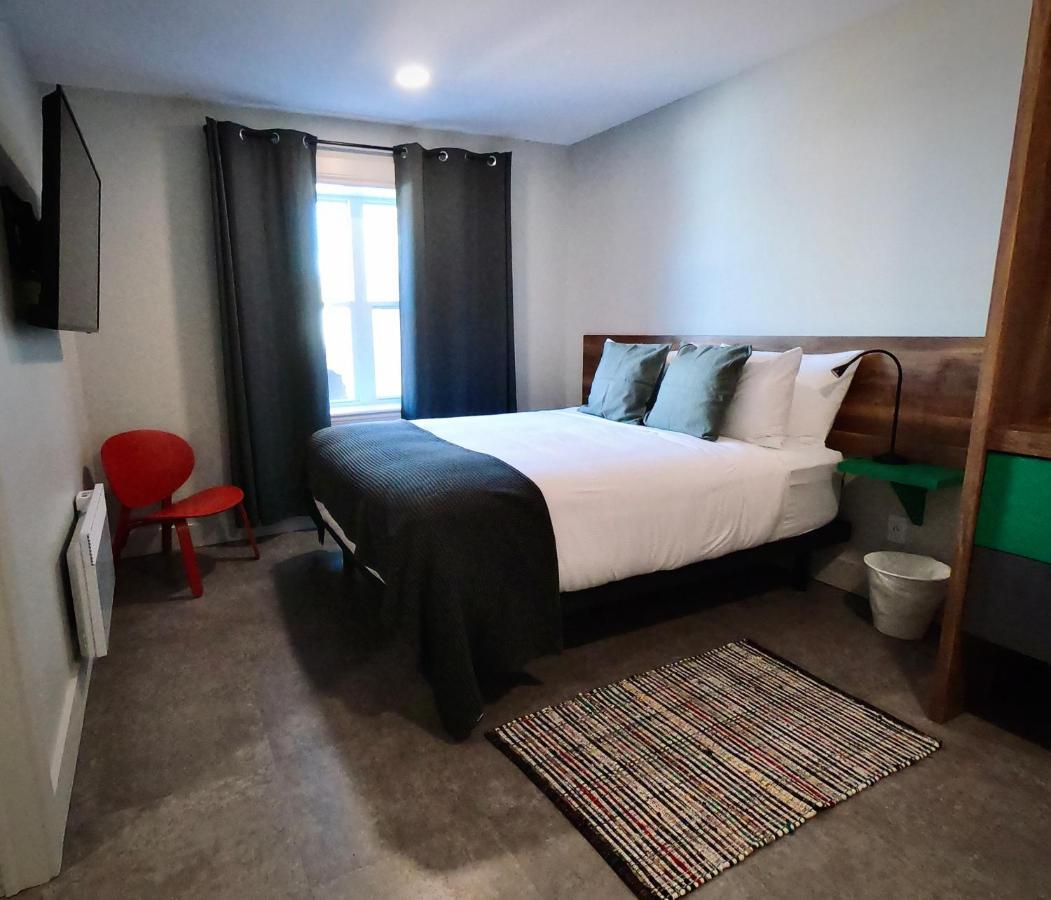 Morel Executive Suites Эдмундстон Экстерьер фото