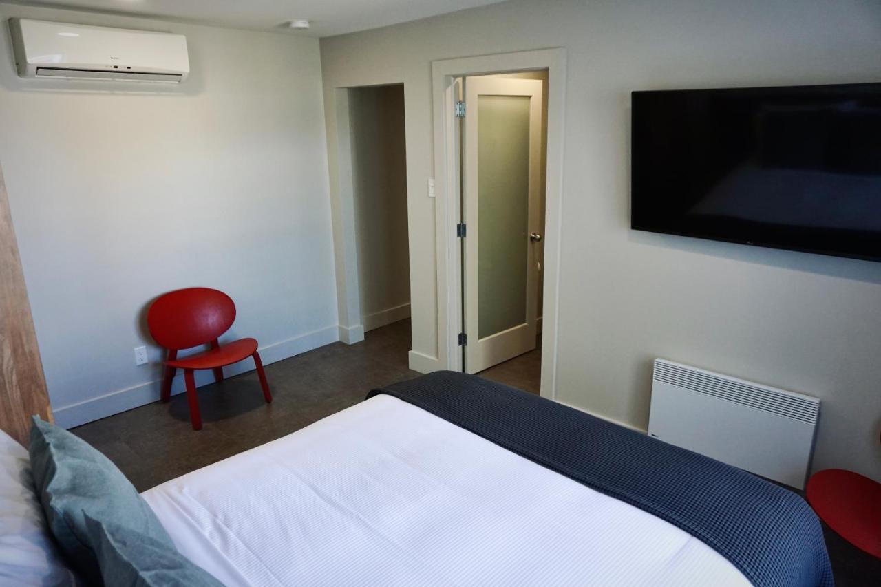 Morel Executive Suites Эдмундстон Экстерьер фото