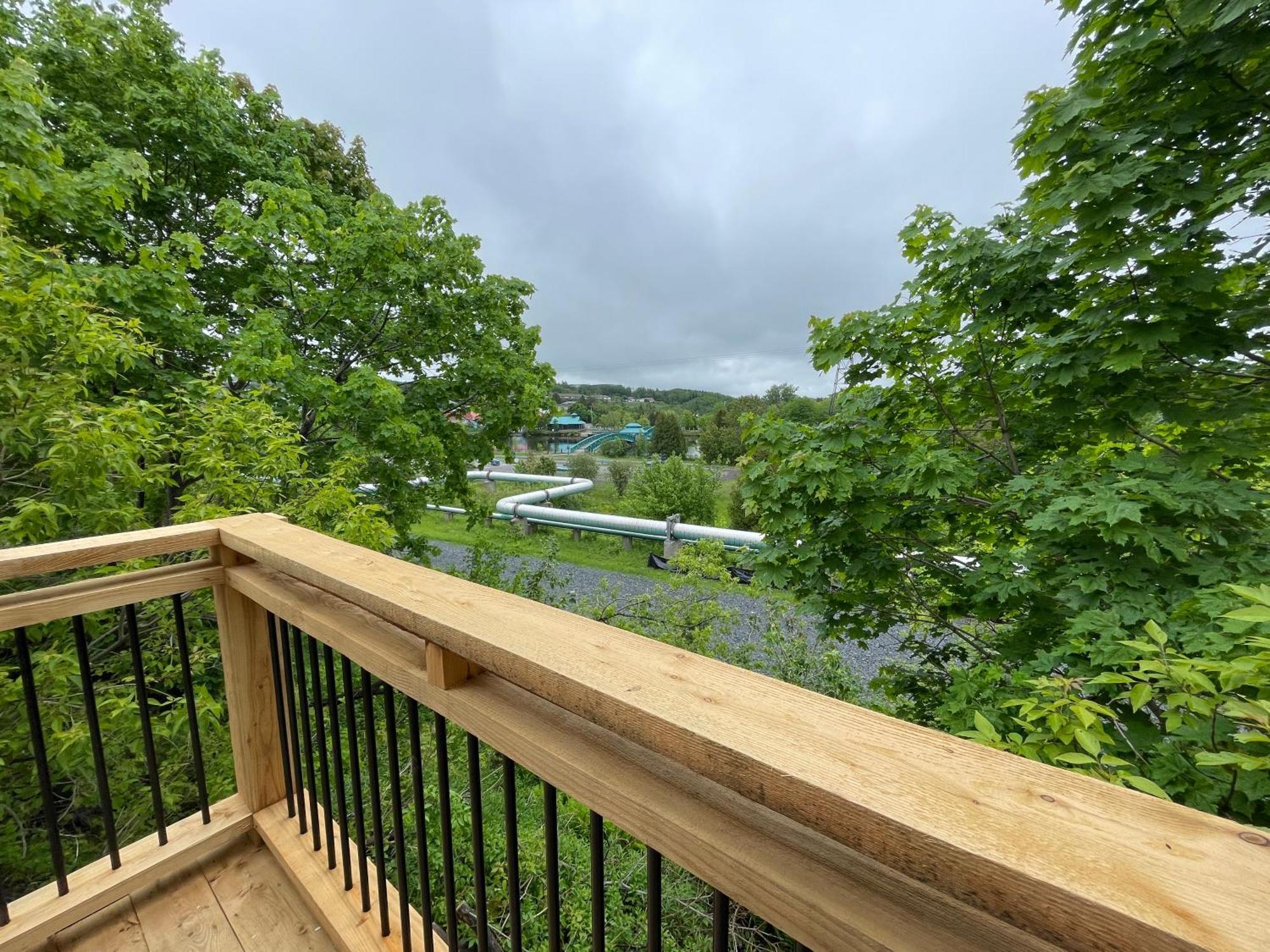 Morel Executive Suites Эдмундстон Экстерьер фото